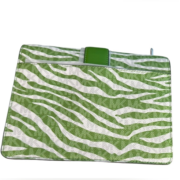 ✨ NEW MICHEAL KORS GREENWICH JUNGLE CROSSBODY NWT! - Picture 15 of 15